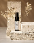 Remargin solari - crema viso SPF 50 per la protezione quotidiana di viso, collo, décolleté e aree sensibili con Colostro e olio di Macadamia