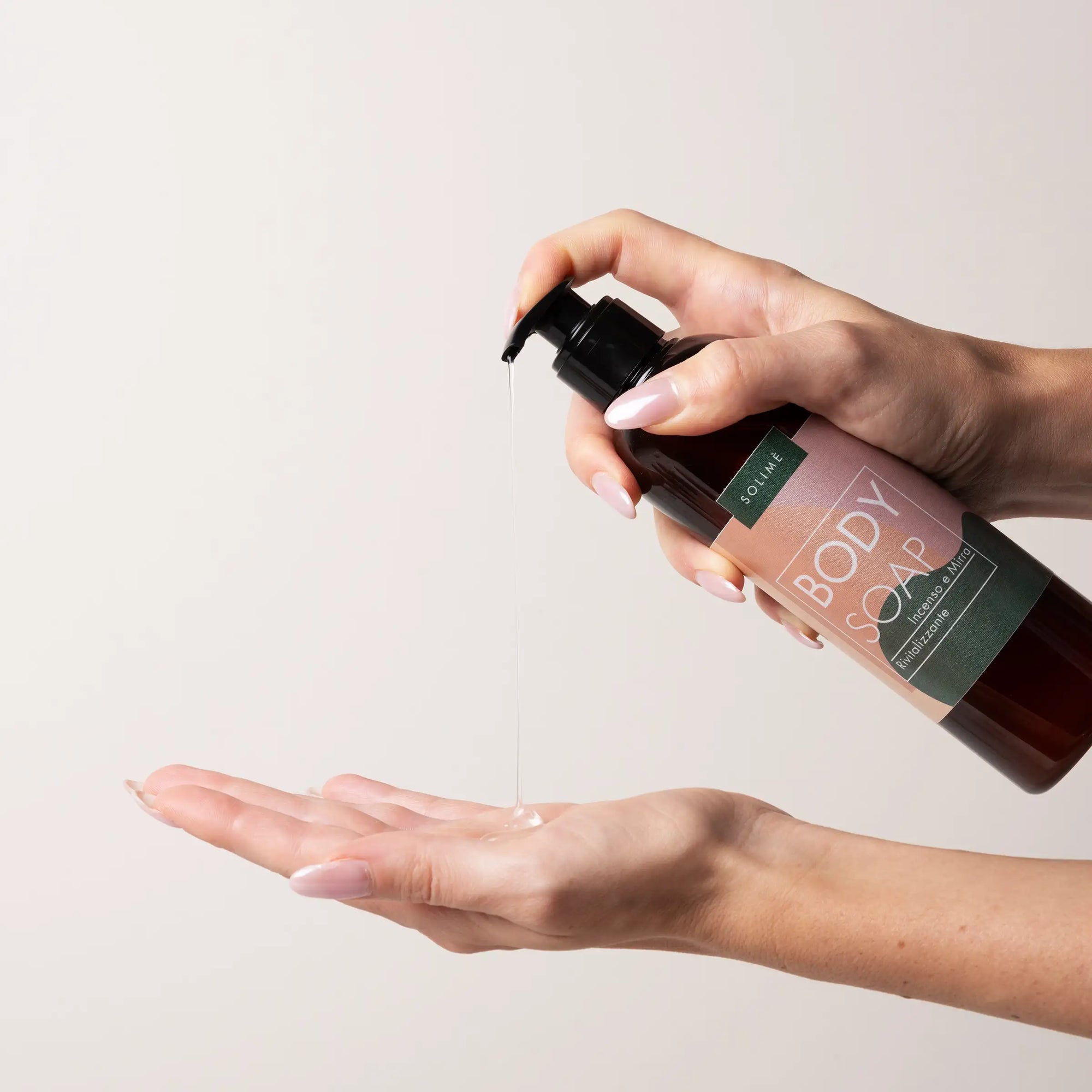 Bagnoschiuma rivitalizzante naturale incenso e mirra