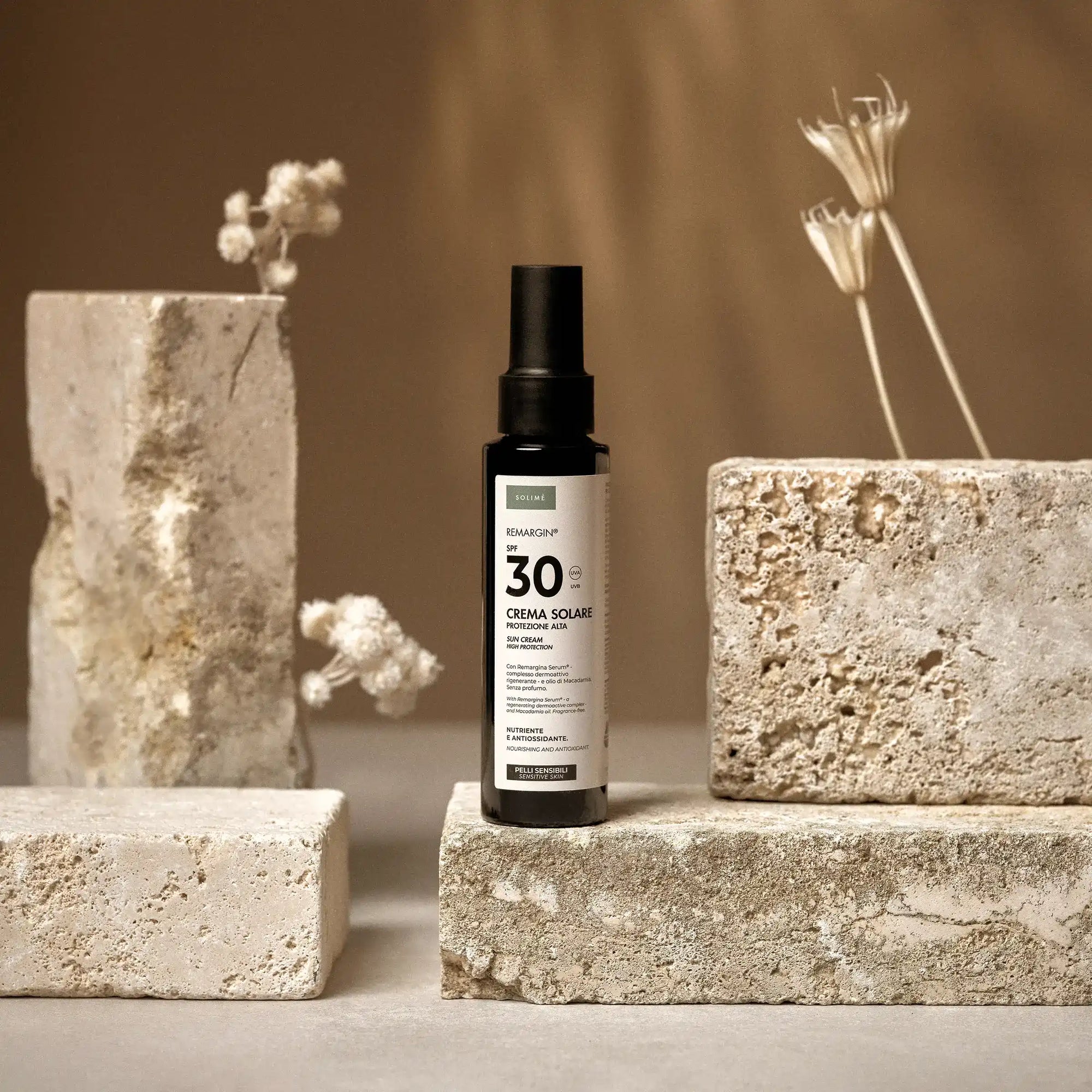 Remargin solari - crema solare SPF 30 per proteggere viso e corpo durante l'esposizione al sole con Colostro, olio di Macadamia e antiossidanti naturali